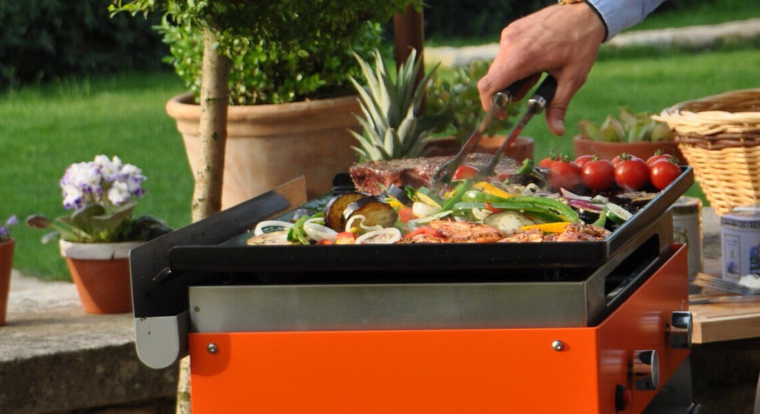 Cuire viande et légumes à la plancha